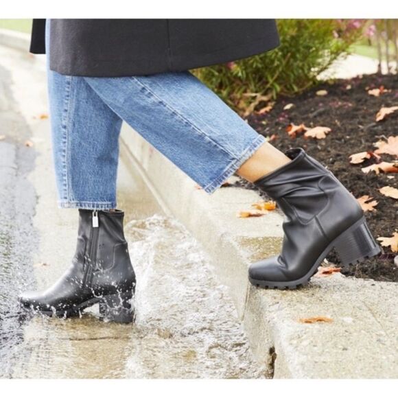 Vionic Shoes - VIONIC Black Ronan Waterproof Boot